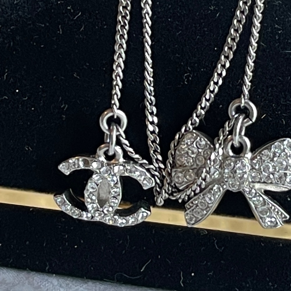 Authentic CHANEL Bracelet - Picture 9 of 17